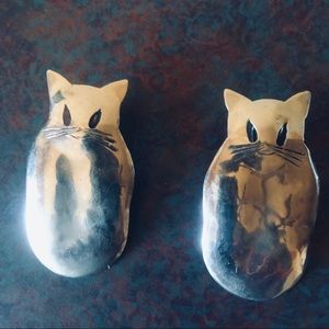 BOGO Sleek silvery lightweight clip-on cat shaped earrings